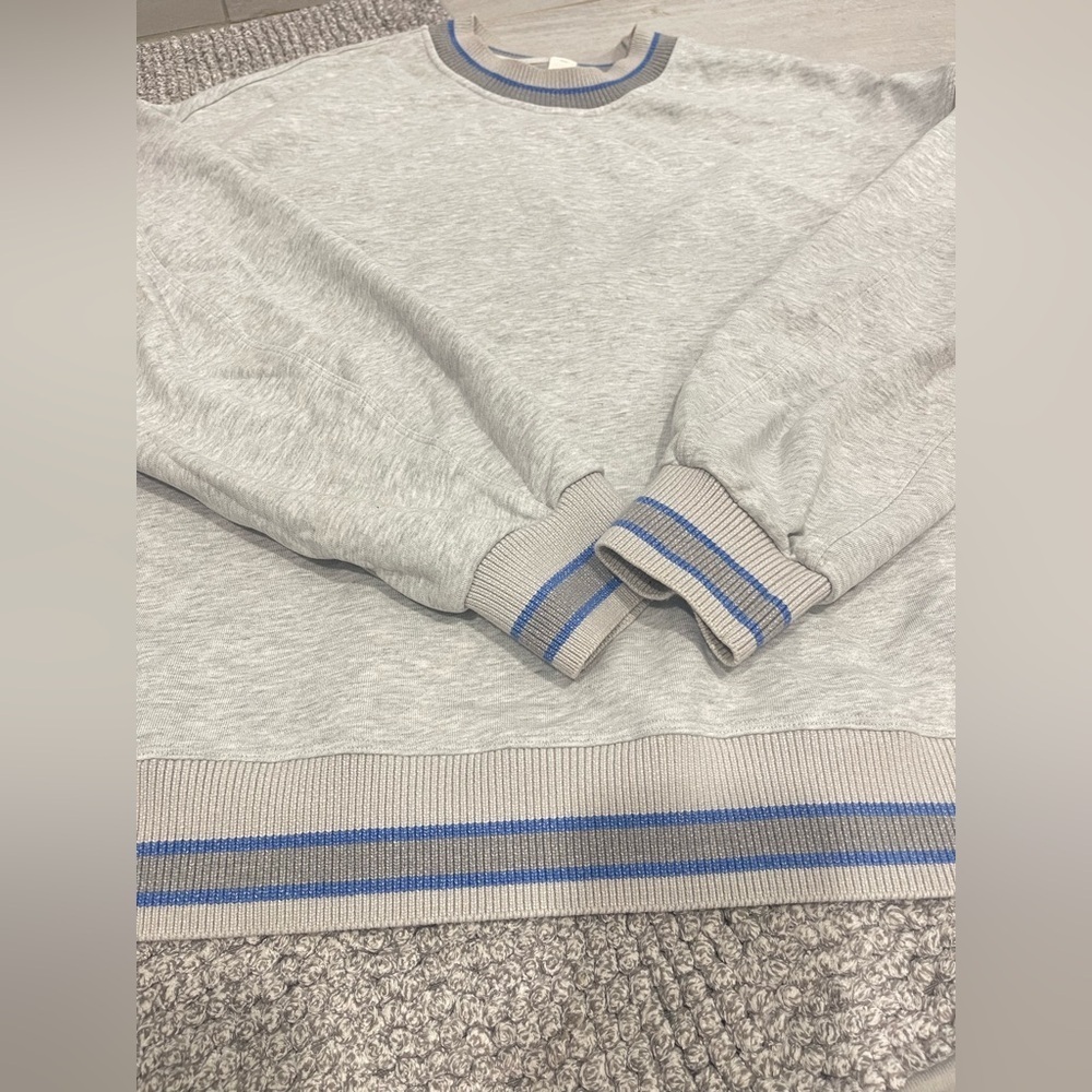 Lululemon Perfectly Oversized Ringer Crew size small - Picture 8 of 8